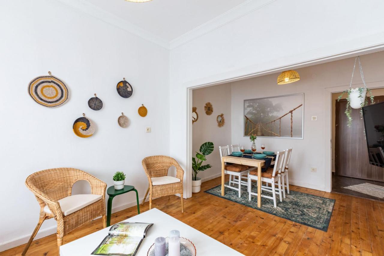 Colorful Flat With Excellent Location Near Trendy Attractions In Kadikoy Apartament *